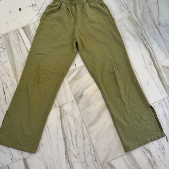 Daily Drills wide leg split seam Matcha joggers XS/S - Picture 3 of 5